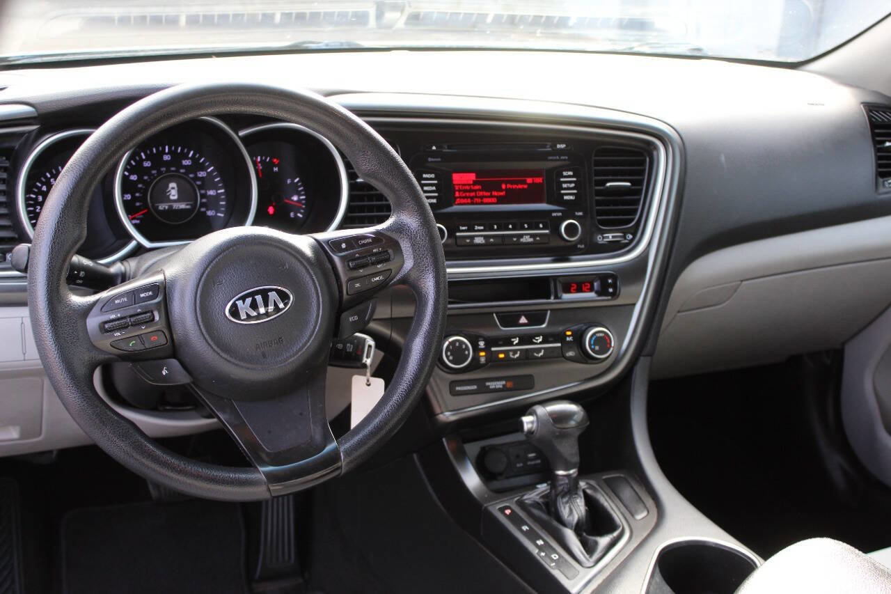 Used 2015 Kia Optima LX image 32