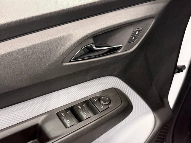New 2027 Chevrolet Bolt LT FWD image 15