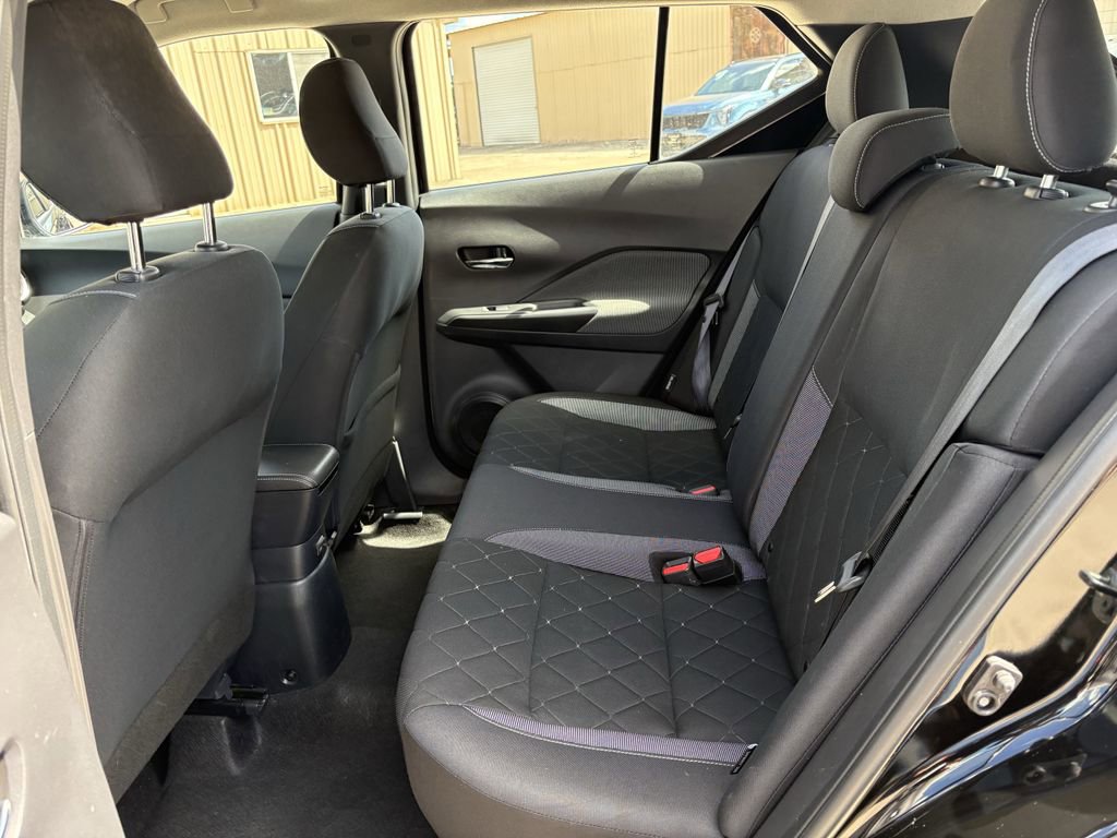 Used 2020 Nissan Kicks SV image 23