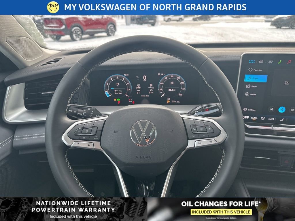 New 2026 Volkswagen Tiguan SE image 17