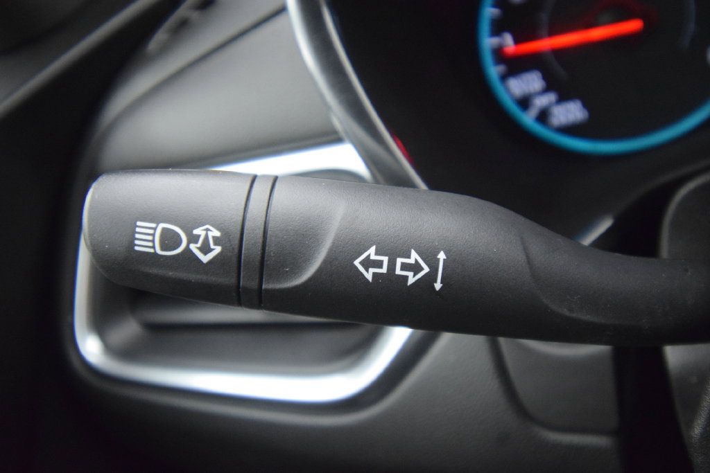 Used 2018 Chevrolet Equinox LT FWD image 30