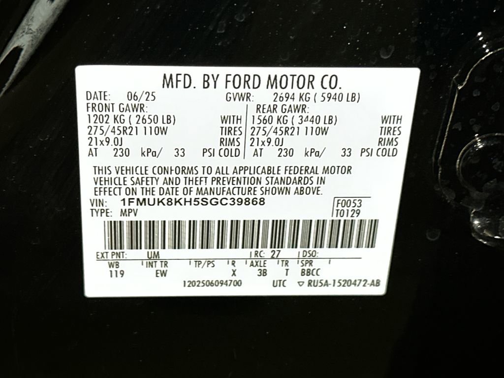 Used 2025 Ford Explorer ST-Line w/ Premium Package image 38