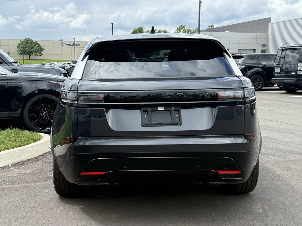 New 2026 Land Rover Range Rover Velar Dynamic SE image 2