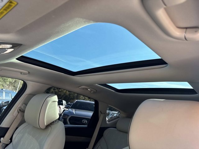 Used 2022 Genesis GV80 2.5T w/ Prestige Package 05 image 31