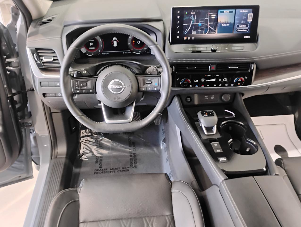 Used 2024 Nissan Rogue Platinum w/ Platinum Premium Package FWD image 70