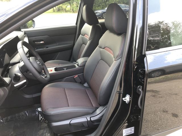 New 2026 Nissan Kicks SR w/ Cold Weather Package image 20