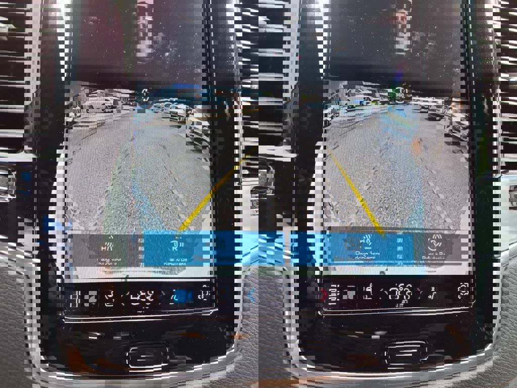 Certified 2023 Volvo XC90 T8 Plus w/ Protection Package Premier image 21