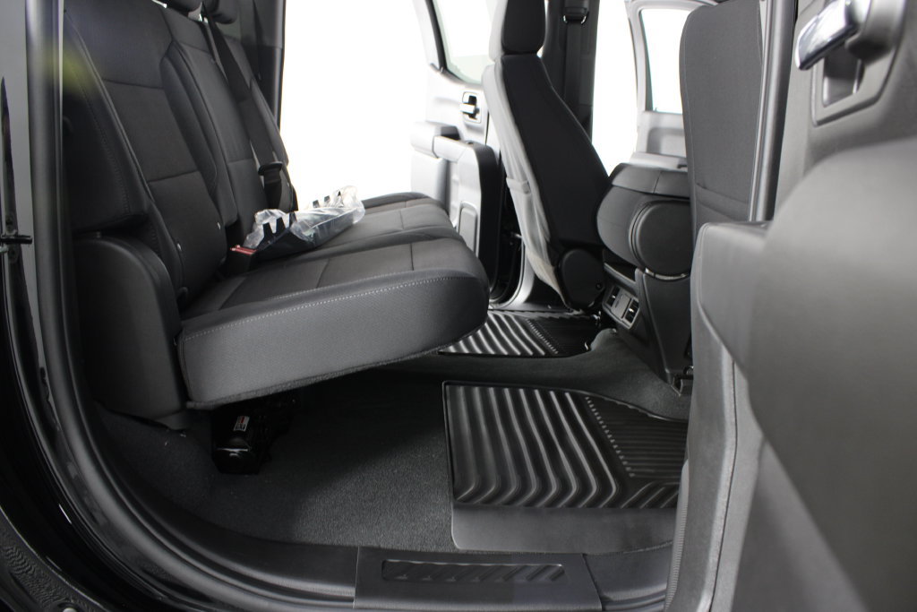 New 2026 Chevrolet Silverado 1500 Custom Trail Boss w/ Dark Appearance Package AWD/4WD image 17