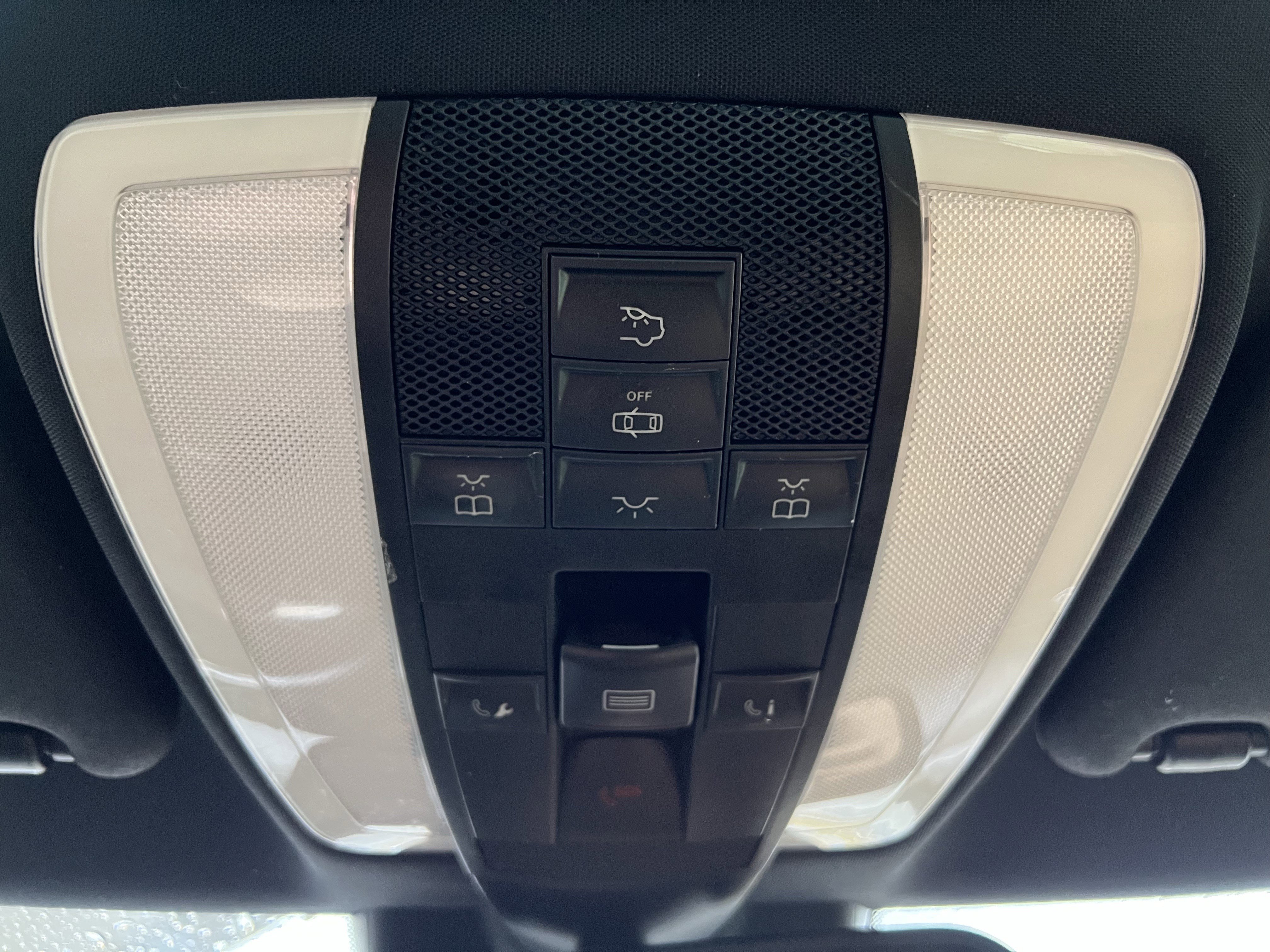 Used 2017 Mercedes-Benz E 400 4MATIC Coupe image 28