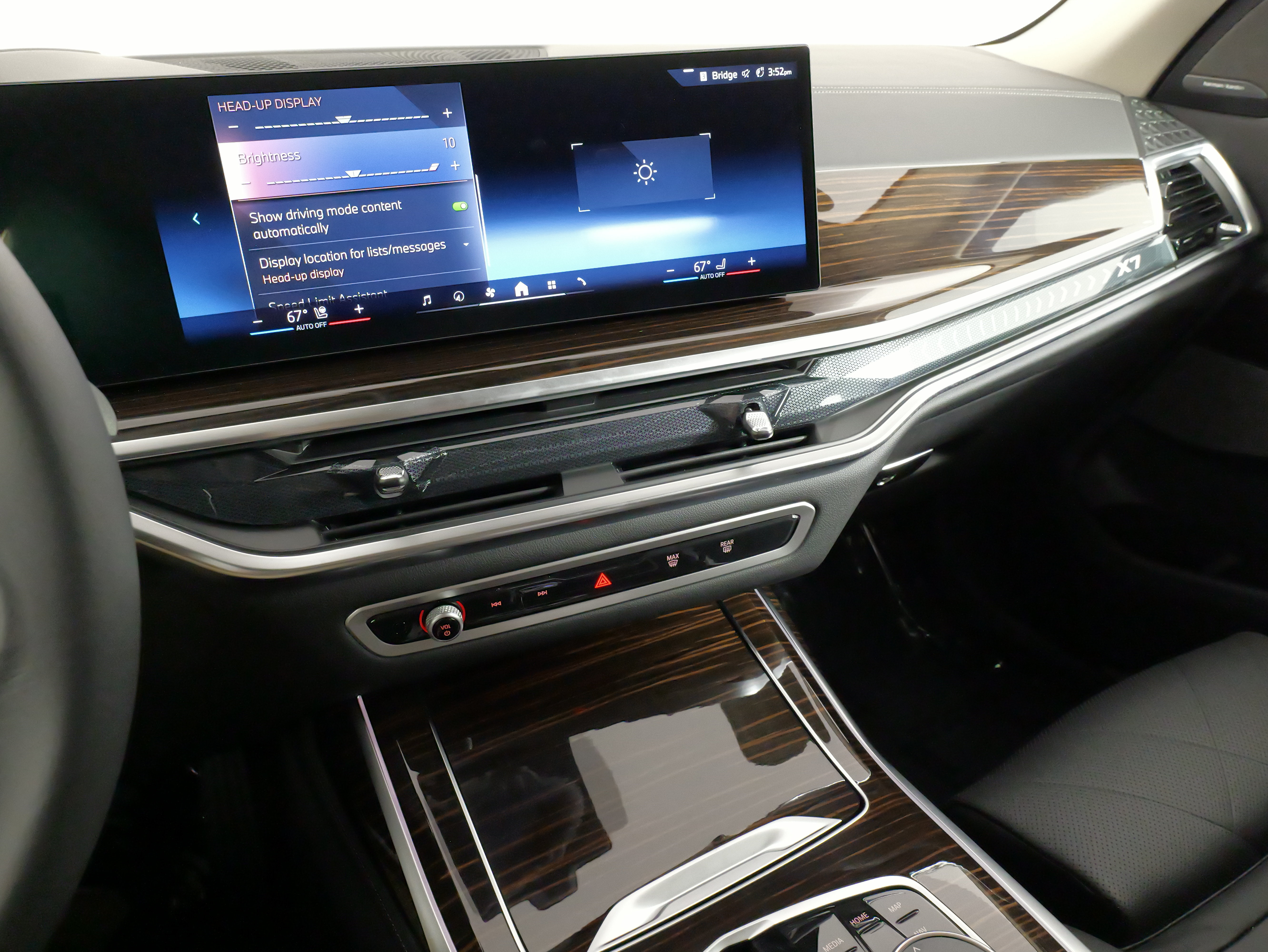 Used 2026 BMW X7 xDrive40i AWD/4WD image 47