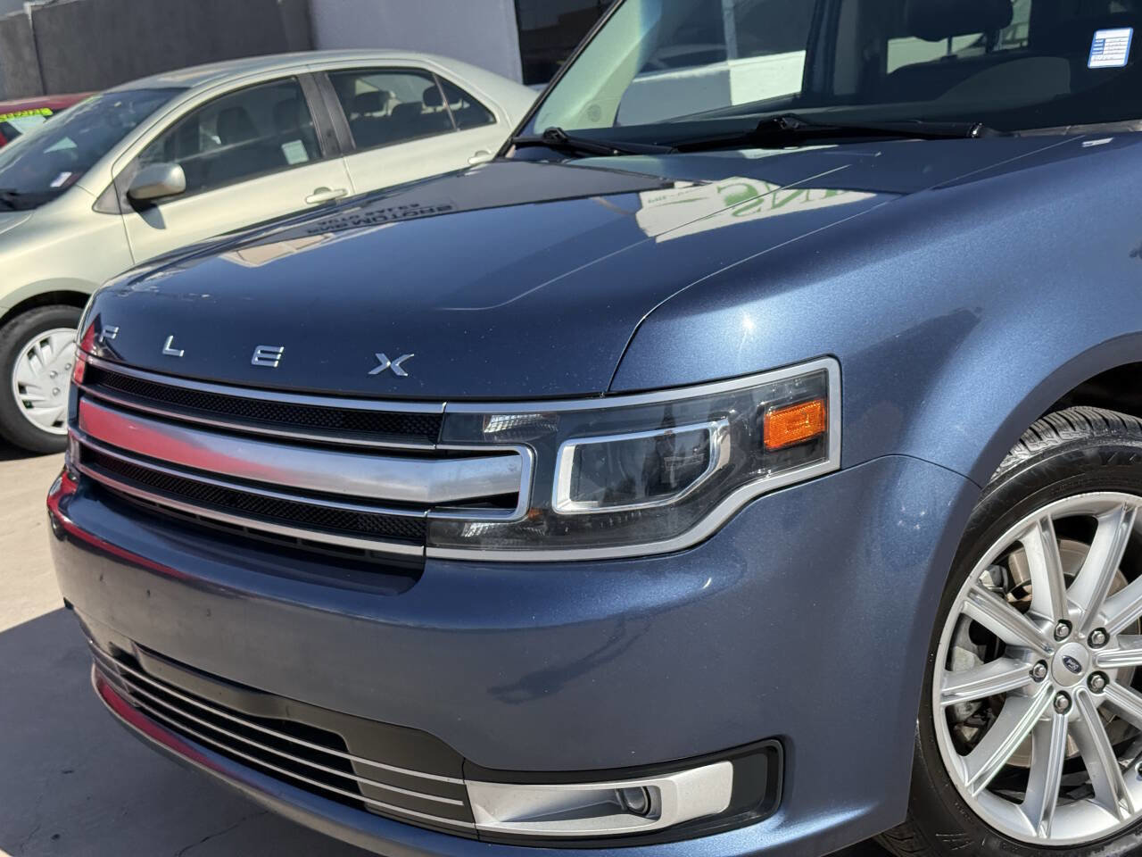 Used 2018 Ford Flex Limited FWD image 16