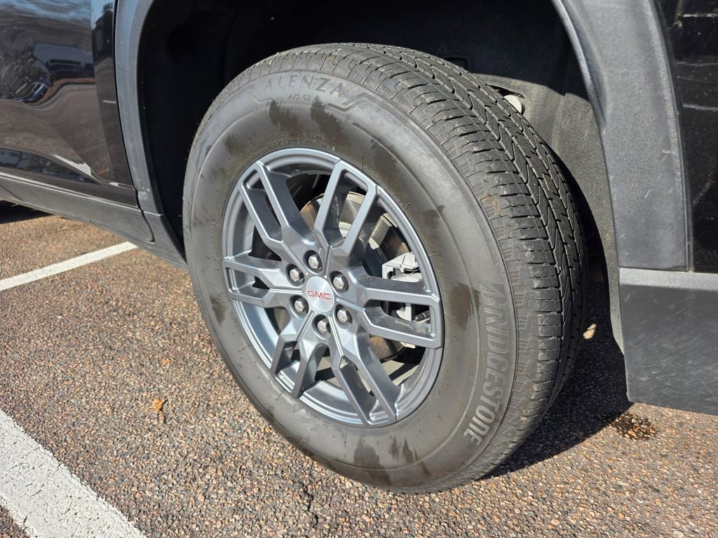 Used 2025 GMC Acadia Elevation image 6