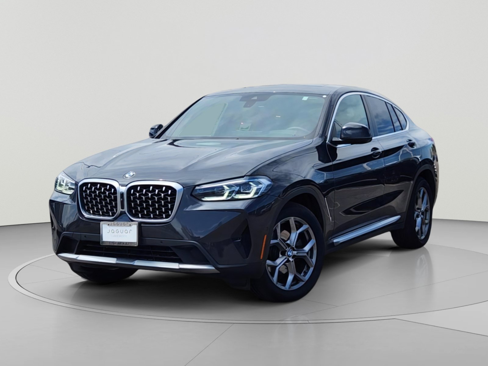 Used 2023 BMW X4 xDrive30i AWD/4WD image 1