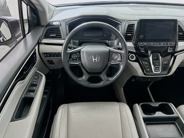 Certified 2023 Honda Odyssey Touring image 4