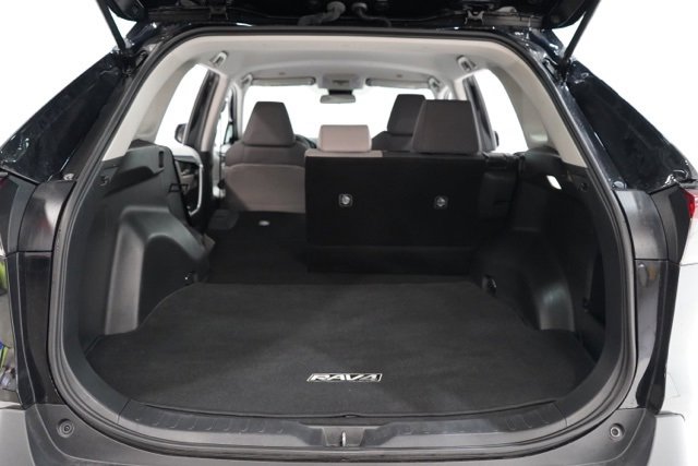 Used 2024 Toyota RAV4 XLE image 32