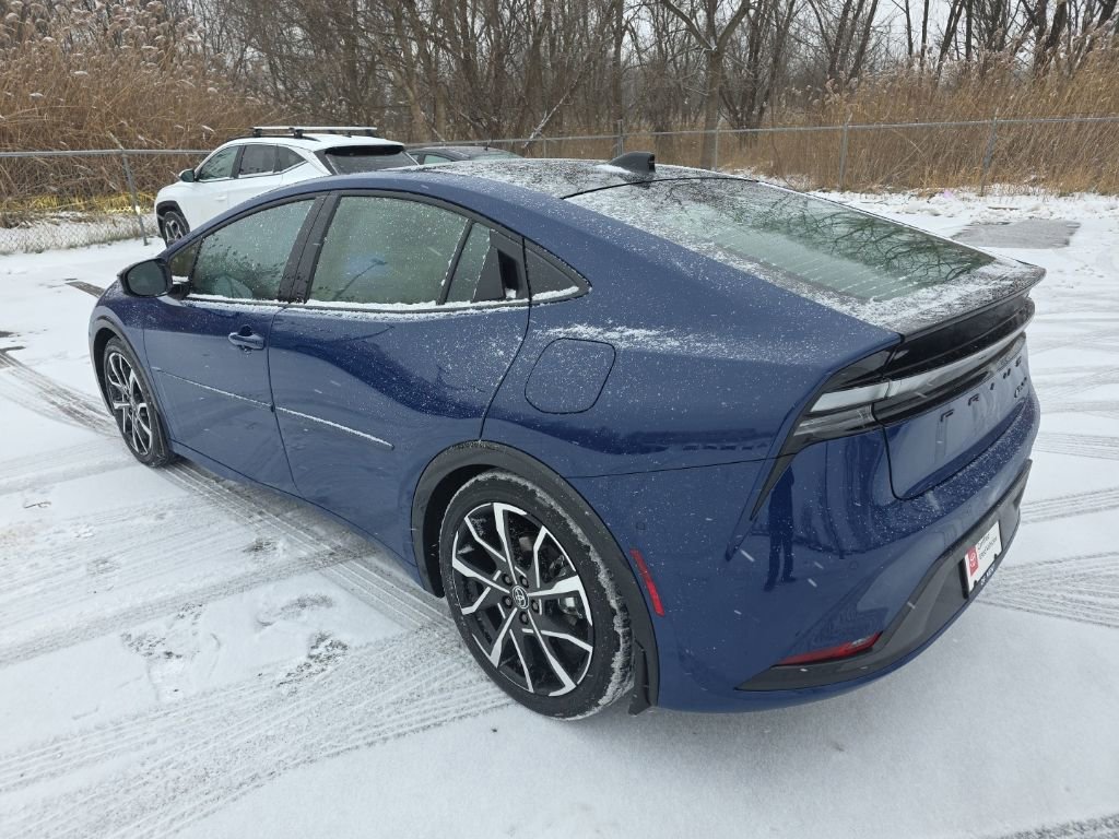Used 2024 Toyota Prius Prime Premium image 4