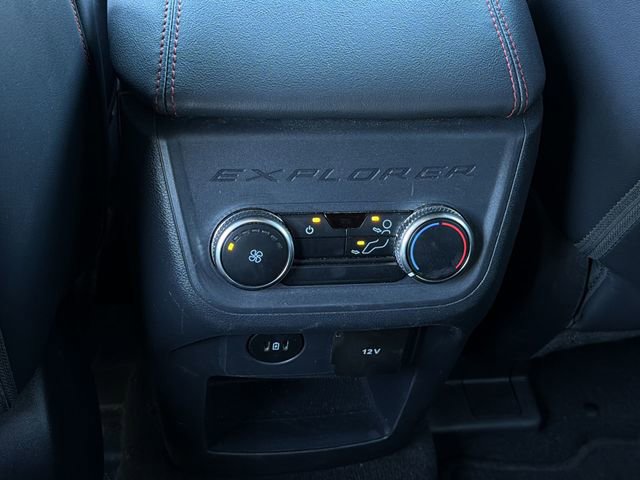 Used 2025 Ford Explorer ST-Line w/ ST-Line Street Pack AWD/4WD image 18