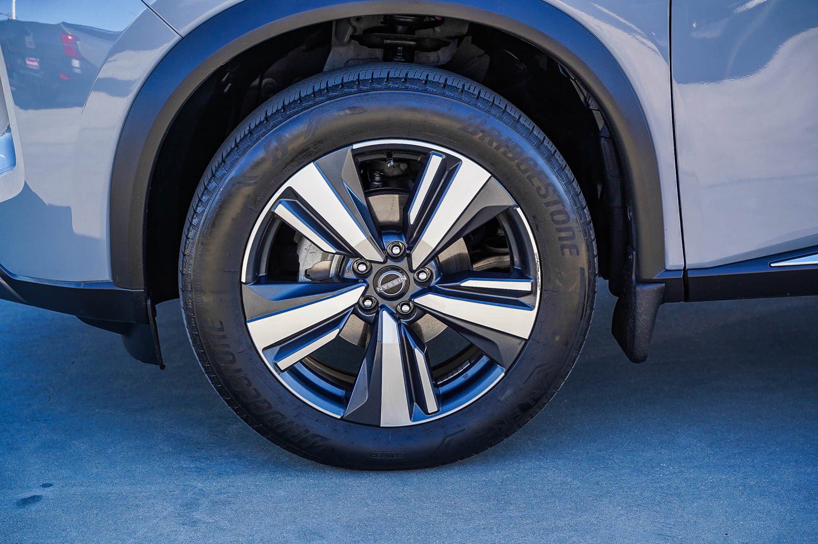 Used 2023 Nissan Rogue SL image 5