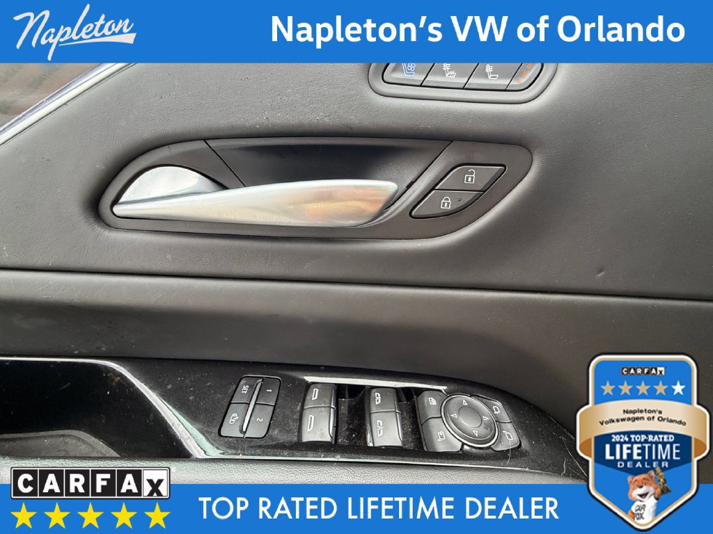 Used 2023 Cadillac Escalade Sport Platinum w/ LPO, ONYX Package AWD/4WD image 26