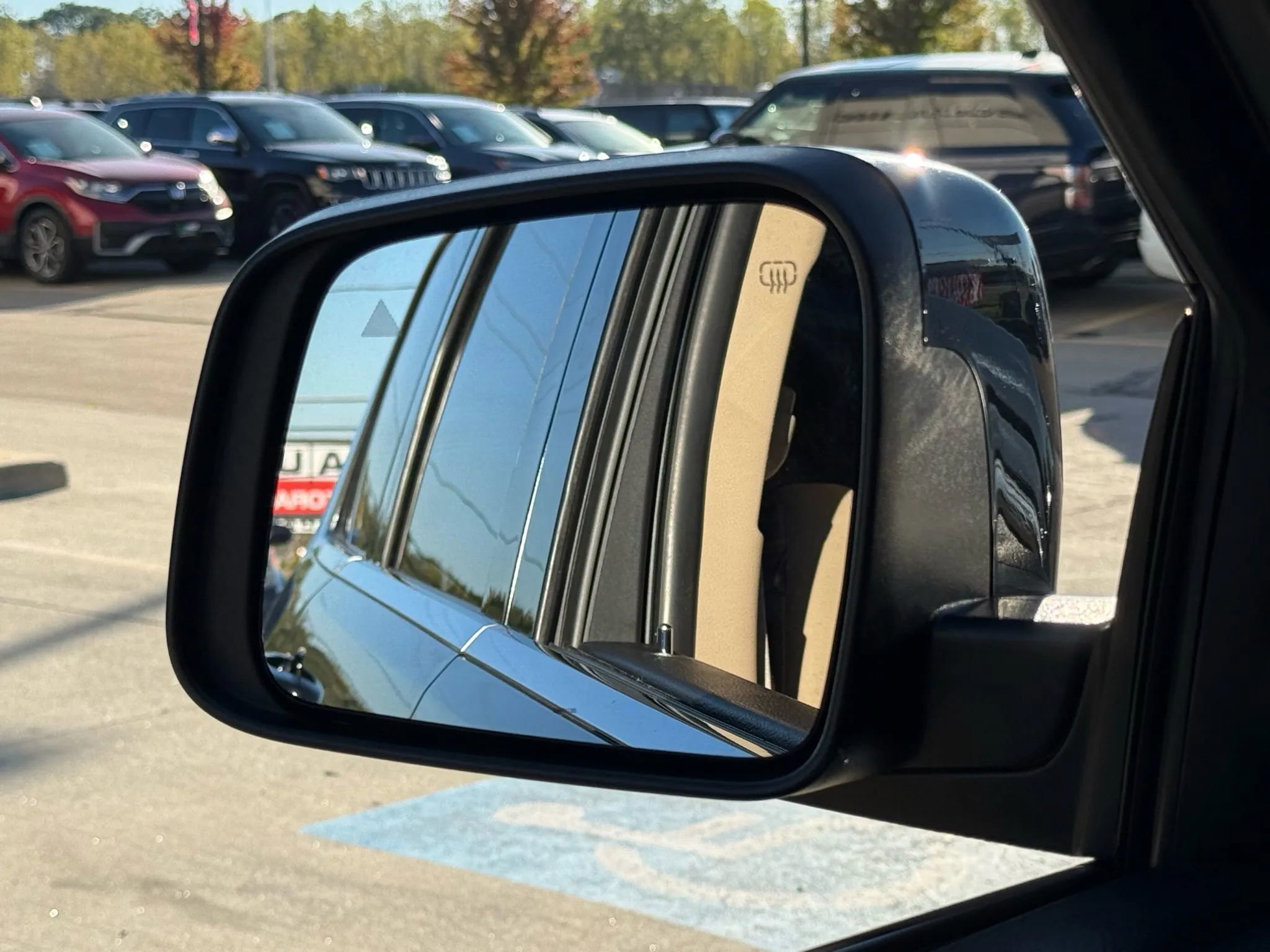 Used 2021 Jeep Grand Cherokee Laredo image 49