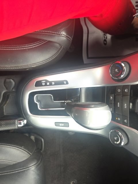 Used 2011 Chevrolet Cruze LTZ FWD image 26