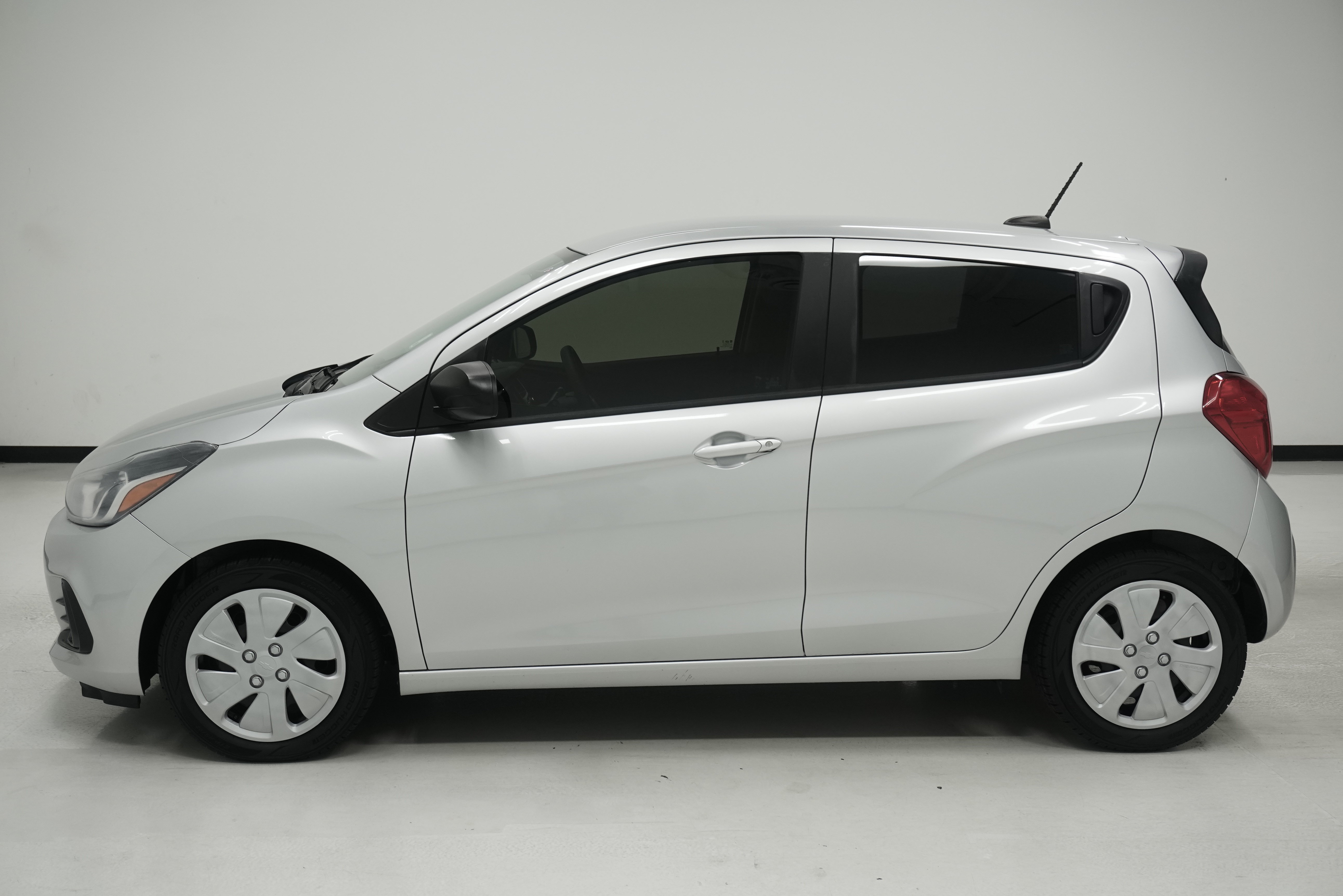 Used 2018 Chevrolet Spark LS FWD image 7