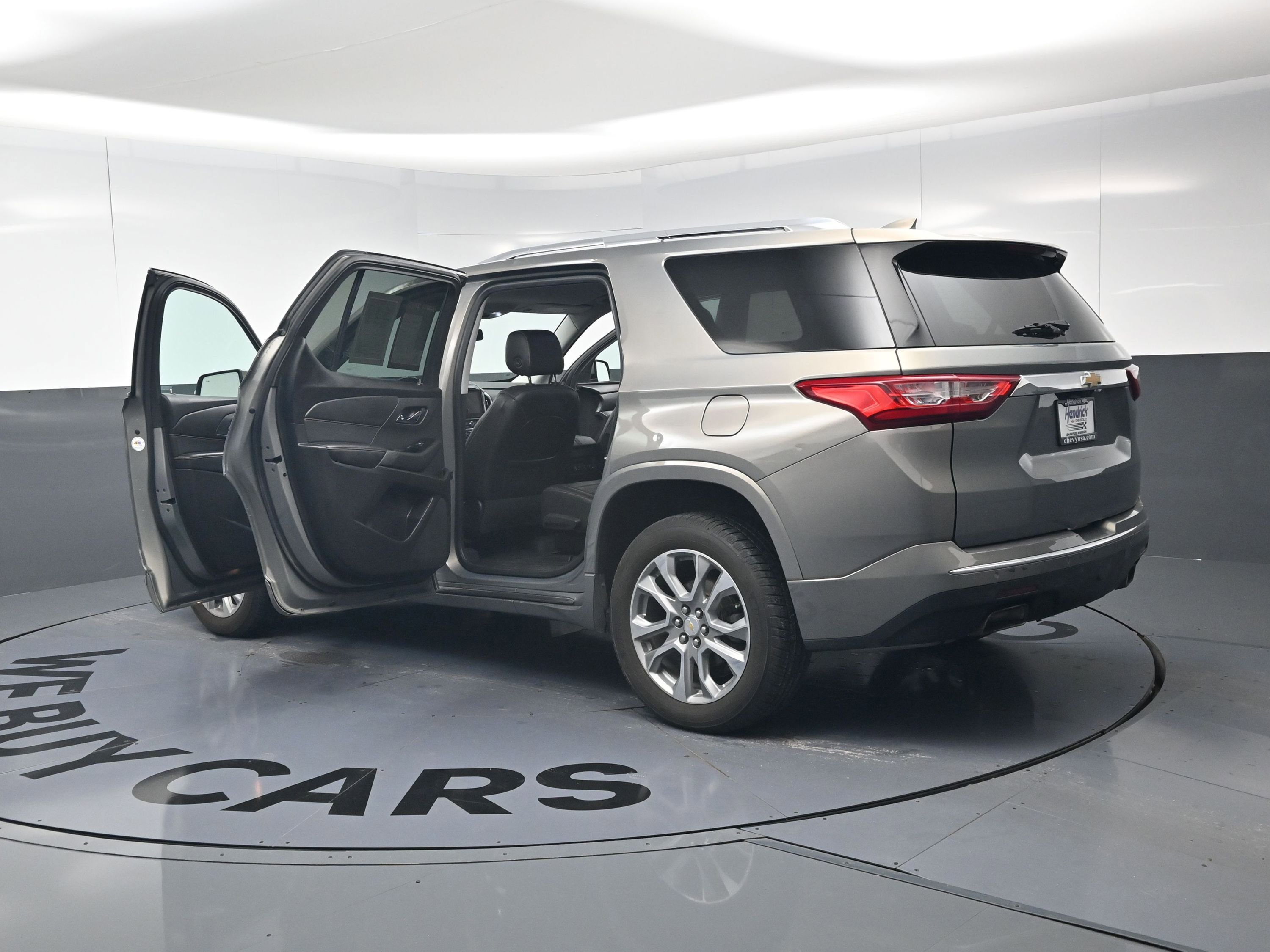Used 2019 Chevrolet Traverse Premier w/ LPO, Floor Liner Package AWD/4WD image 28