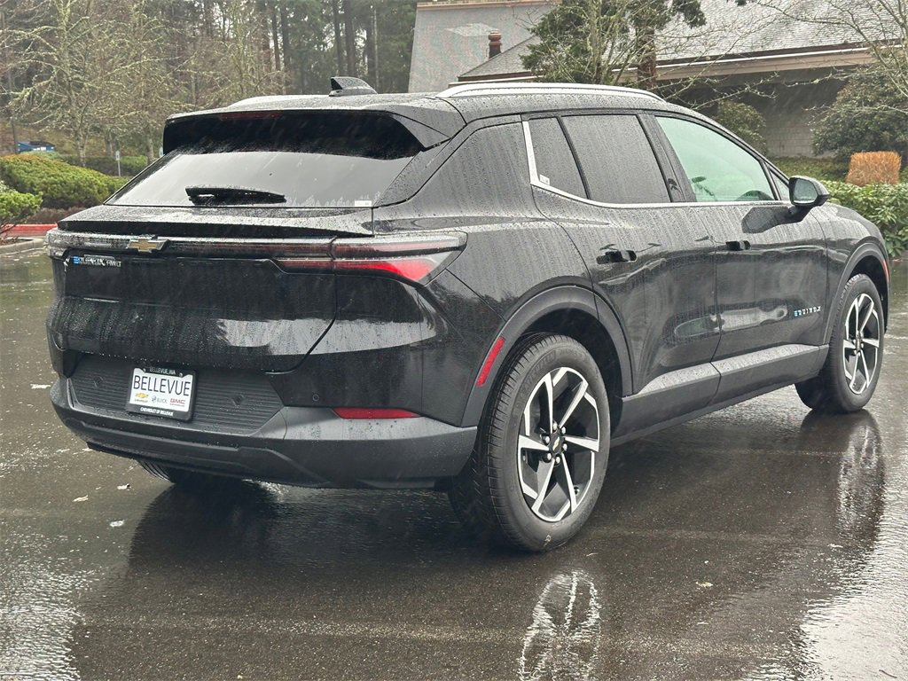 New 2026 Chevrolet Equinox EV LT image 5
