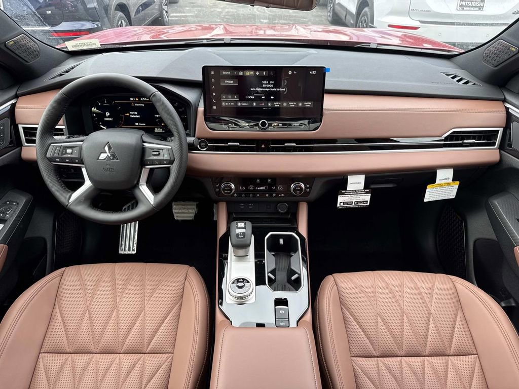 New 2026 Mitsubishi Outlander SEL image 16