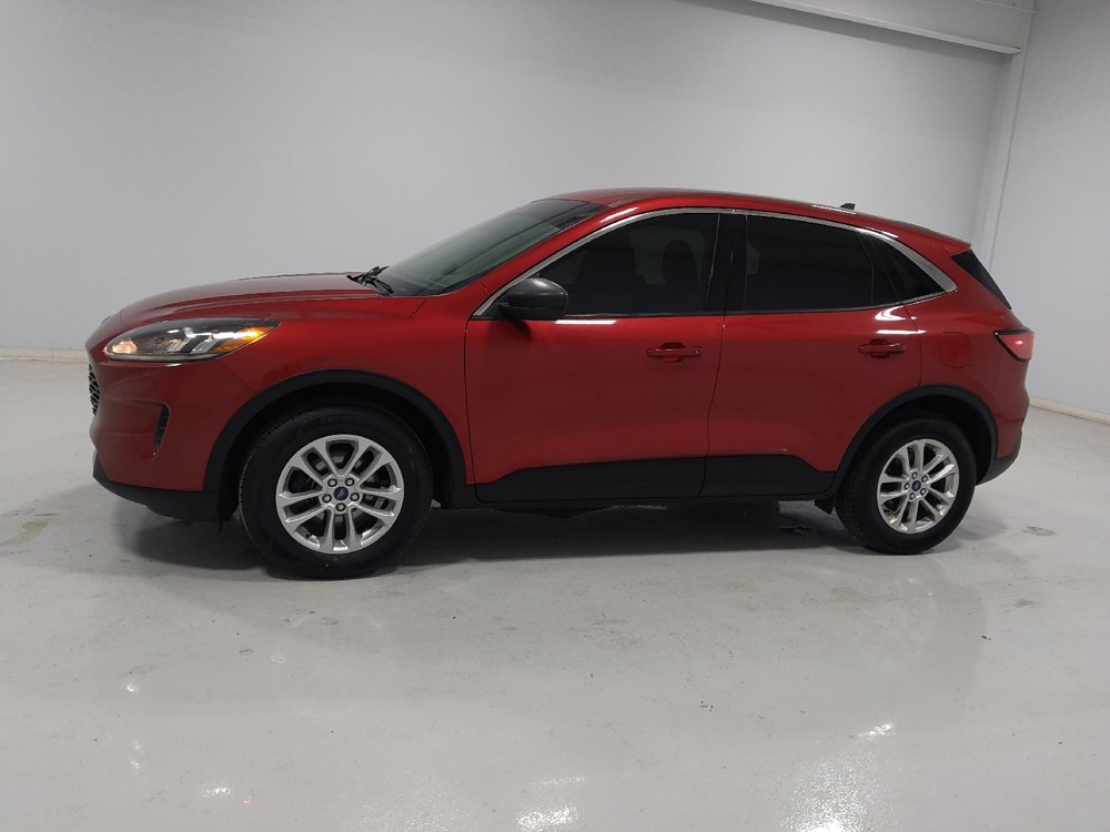 Used 2022 Ford Escape SE w/ Cold Weather Package image 2