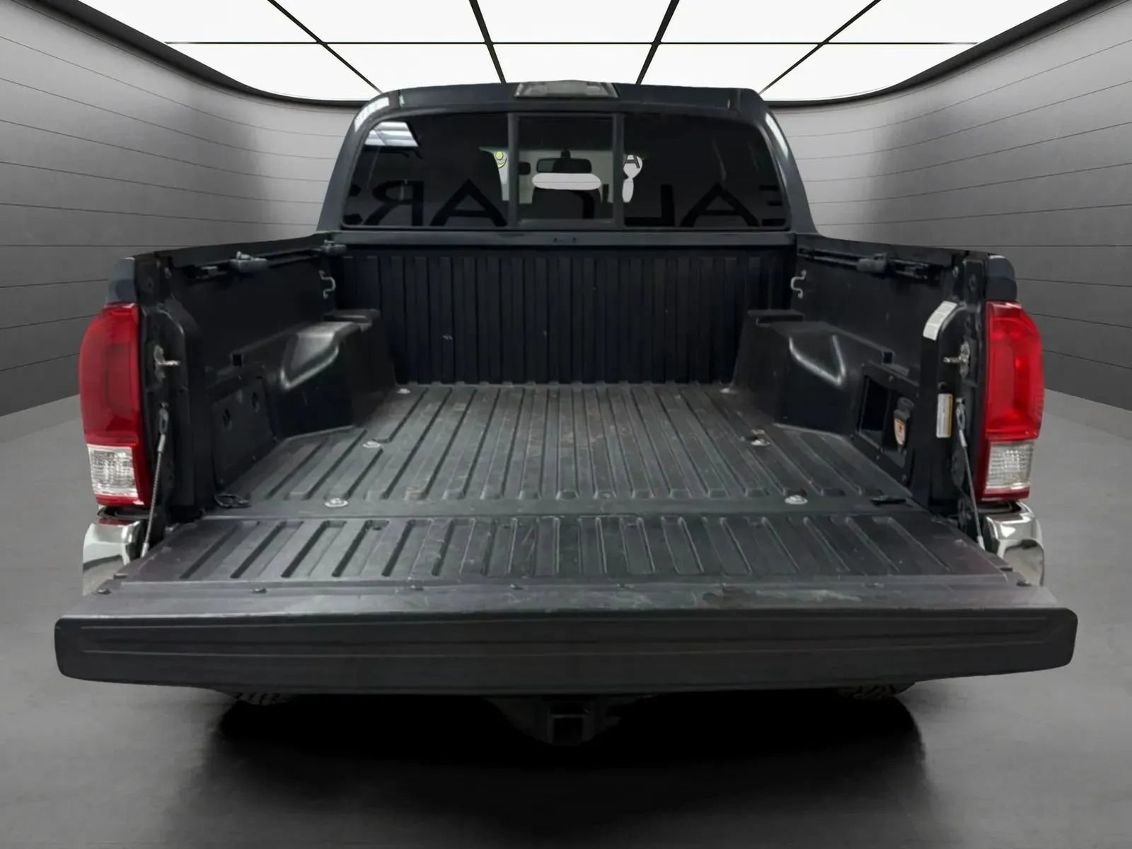 Used 2016 Toyota Tacoma TRD Off-Road w/ Towing Package RWD image 19