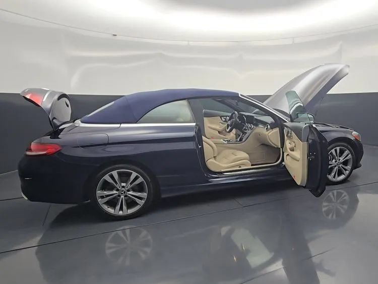 Used 2019 Mercedes-Benz C 300 4MATIC Cabriolet image 23