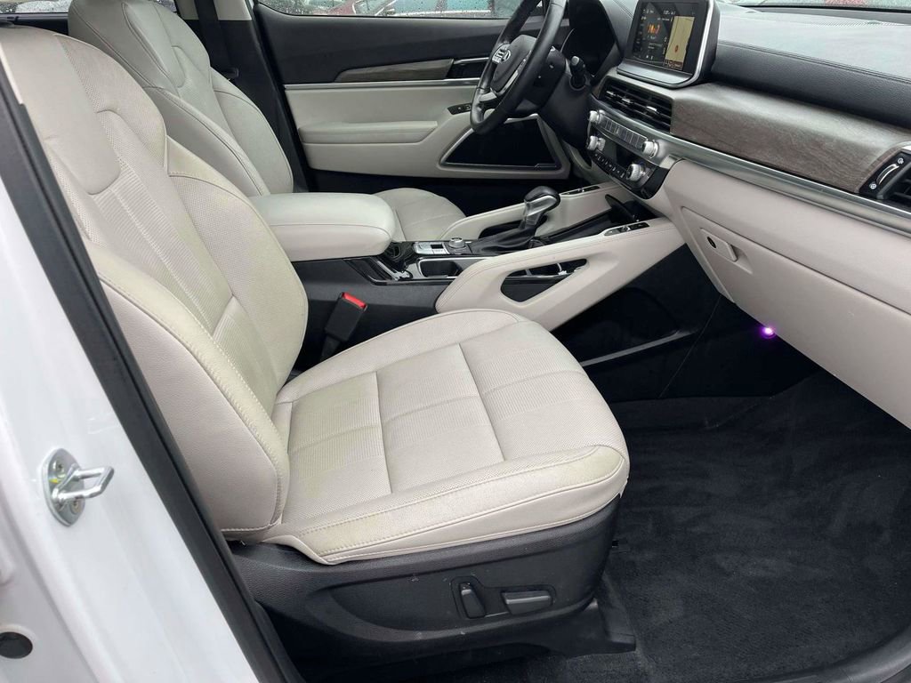 Used 2021 Kia Telluride EX w/ EX Premium Package image 12