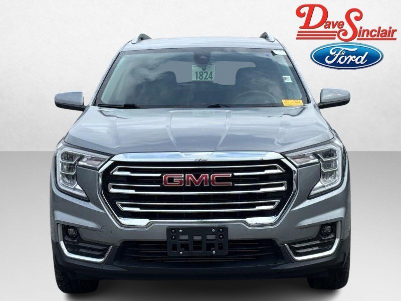 Used 2023 GMC Terrain SLT image 2