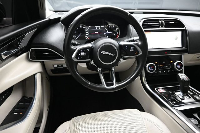 Used 2020 Jaguar XE S RWD image 16
