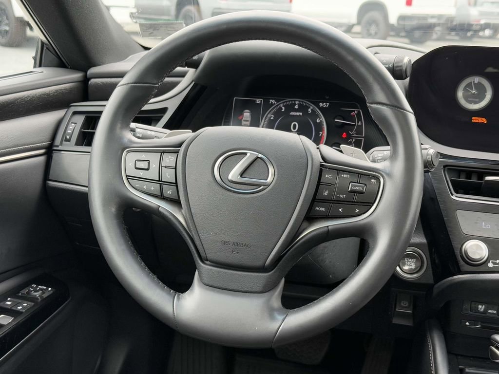 Used 2022 Lexus ES 350 w/ Premium Package image 9