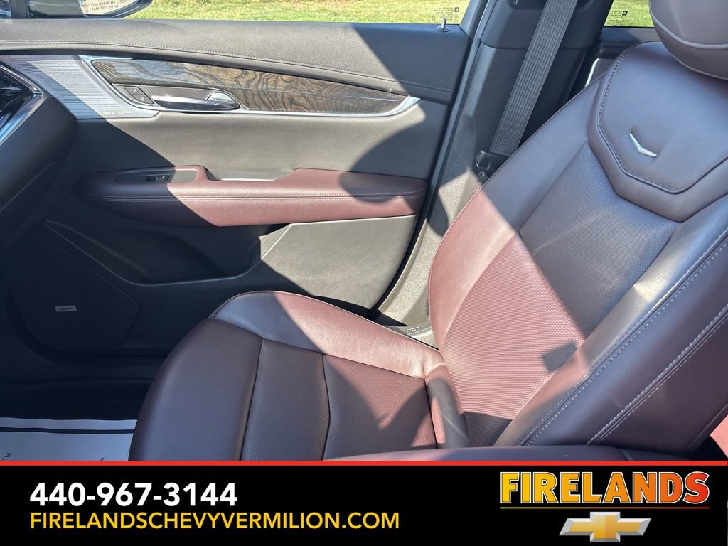 Used 2022 Cadillac XT6 Premium Luxury AWD/4WD image 19