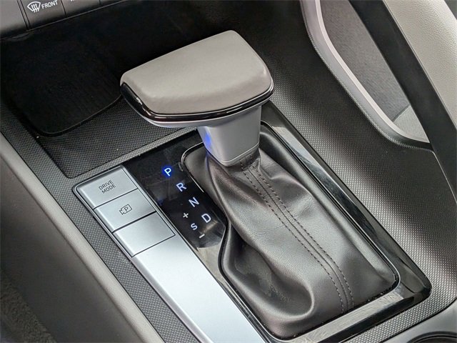 Used 2025 Hyundai Elantra Sport image 25