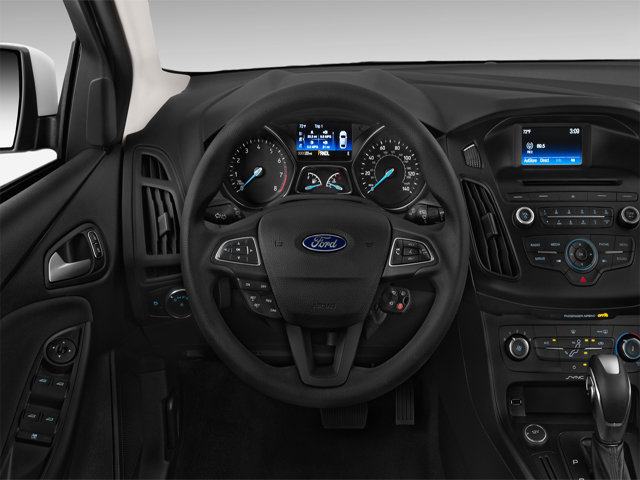 Used 2017 Ford Focus SE FWD image 8
