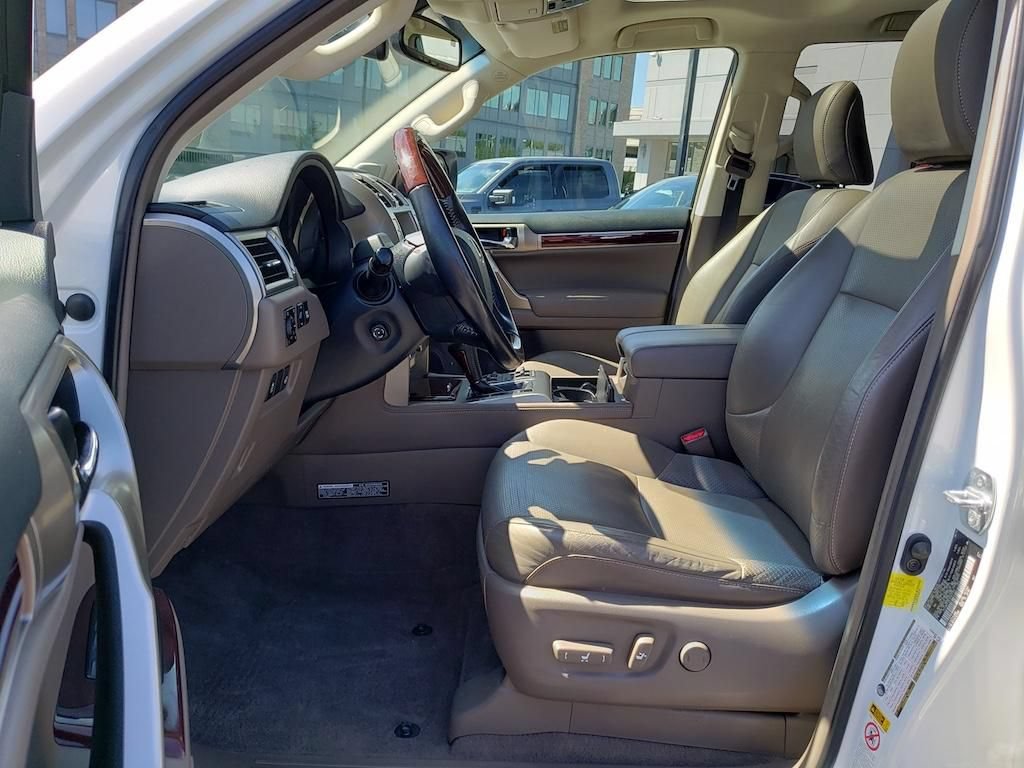 Used 2018 Lexus GX 460 Luxury AWD/4WD image 17
