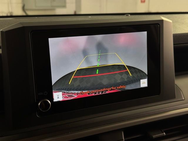 Used 2025 Toyota 4Runner SR5 AWD/4WD image 18