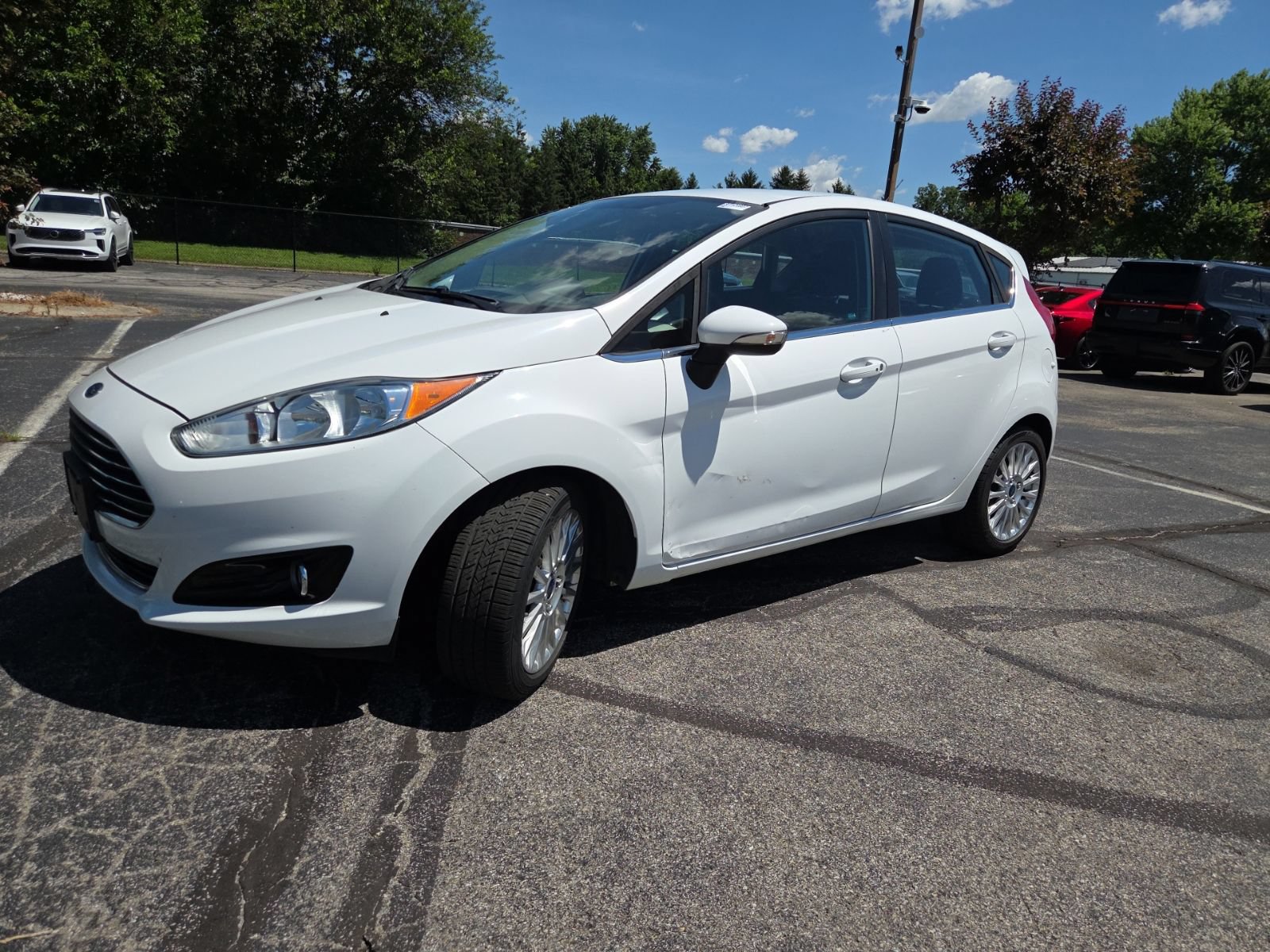 Used 2014 Ford Fiesta Titanium FWD image 14