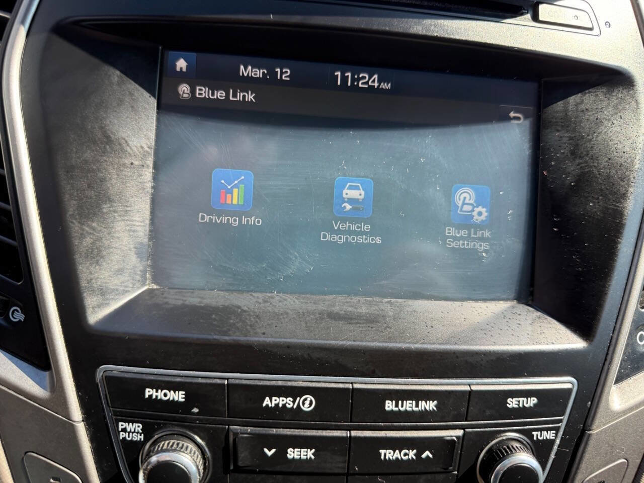 Used 2017 Hyundai Santa Fe Sport FWD image 16