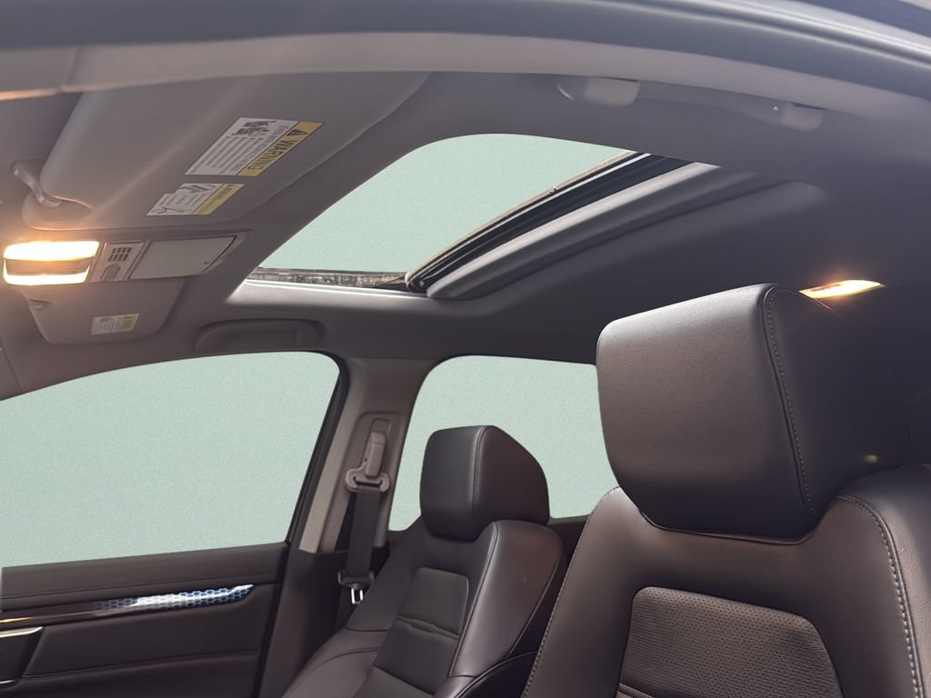 Certified 2018 Honda CR-V Touring image 31
