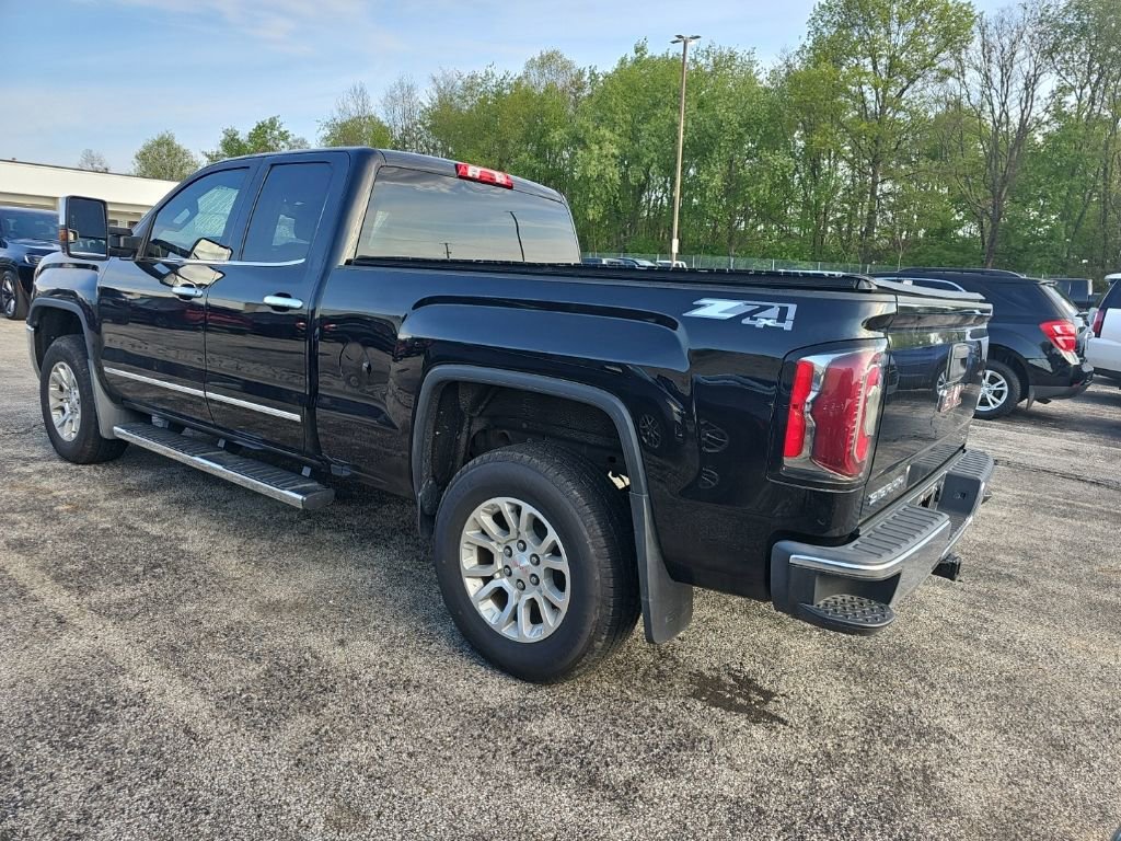 Used 2017 GMC Sierra 1500 SLT w/ SLT Premium Package AWD/4WD image 12