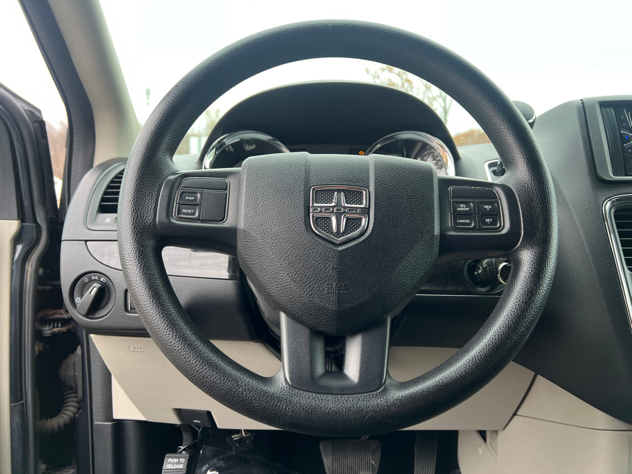 Used 2014 Dodge Grand Caravan SE w/ Quick Order Package 29E SE image 18