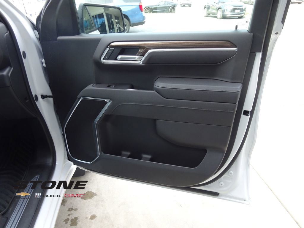 Used 2026 Chevrolet Silverado 1500 LT image 30