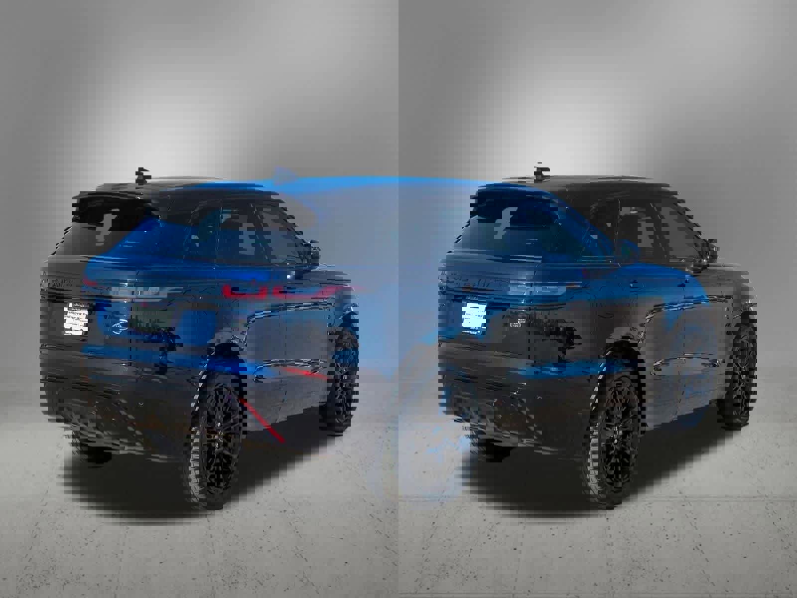 Used 2022 Land Rover Range Rover Velar R-Dynamic S image 6