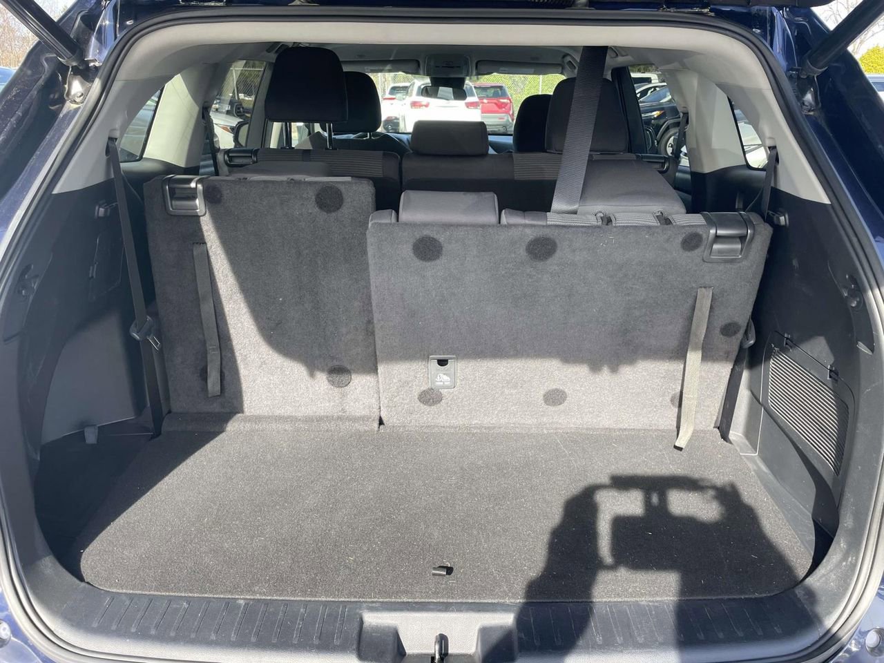 Used 2023 Toyota Highlander LE image 53
