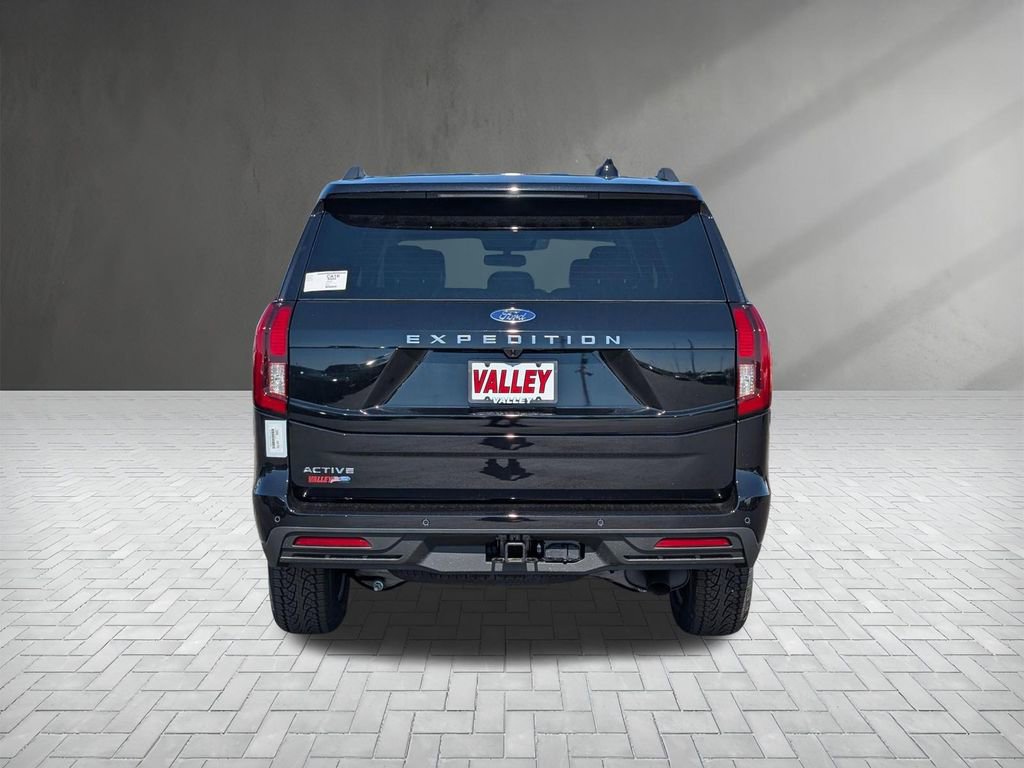 New 2026 Ford Expedition Active image 9